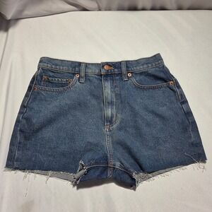 NWT PINK Victoria's Secret Denim Shorts Medium Wash Raw Hem  Size 28 406129-2VK